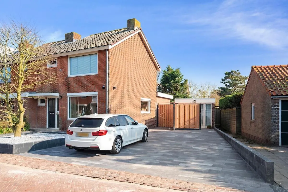 Fazantisch Studio For 2 With Private Parking Zandvoort